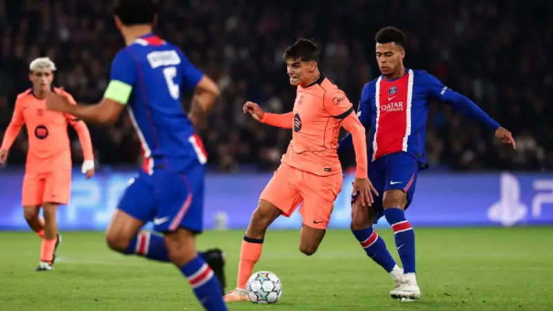 باريس سان جيرمان يفوز على برشلونة برباعية في دوري أبطال أوروبا