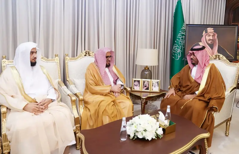 نائب أمير نجران يلتقي رئيس محكمة الاستئناف بالمنطقة