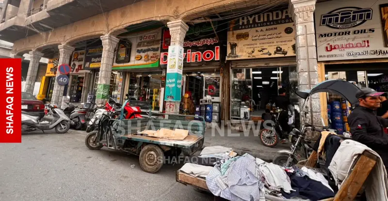 شفق نيوز..اقتصادي يستغرب: الحكومة ترفع الأسعار وتطلب من التجار عدم رفعها