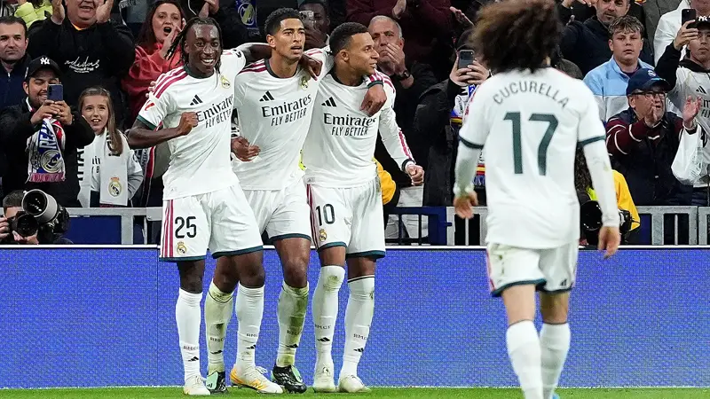 نجم ريال مدريد يحصد جائزة تاريخية بفارق كبير