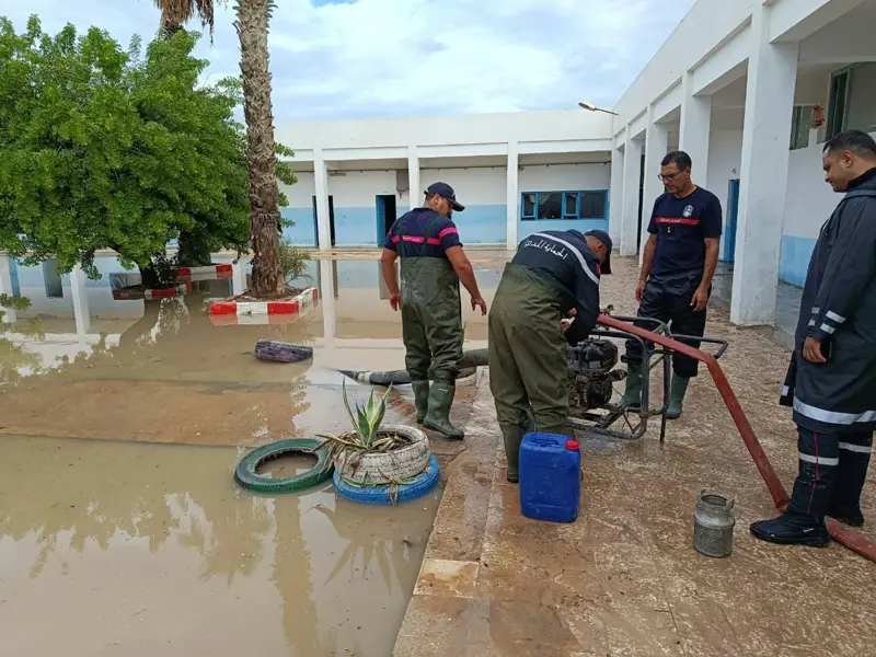 جربة حومة السوق.. تدخلات ميدانية للجنة المحلية الكوارث إثر نزول أمطار غزيرة
