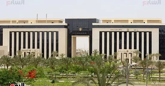 ما الفئات المستثناة من مظلة قانون العمل الجديد؟ وزارة العمل توضح