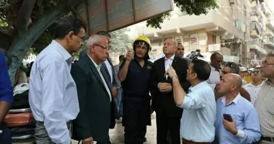 تواصل عمليات البحث عن ناجين بعقار حدائق القبة المنهار