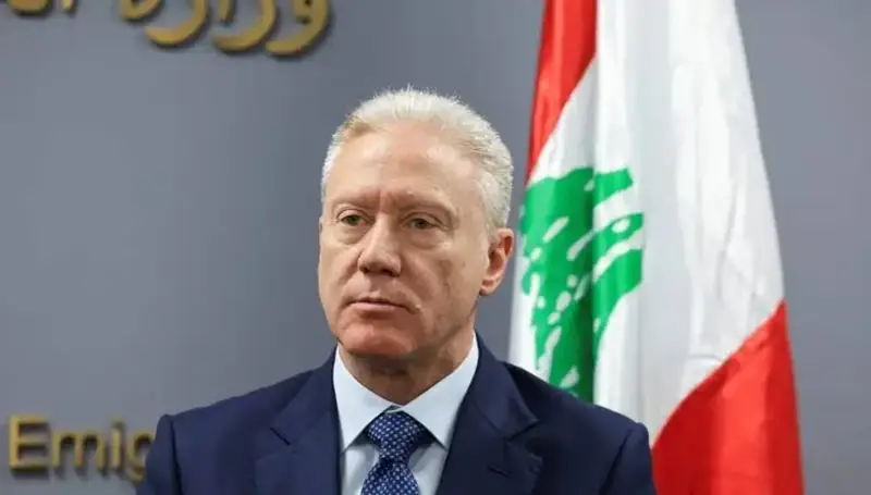 أيّ دلالات لزيارة رجّي موسكو بعد طول غياب؟