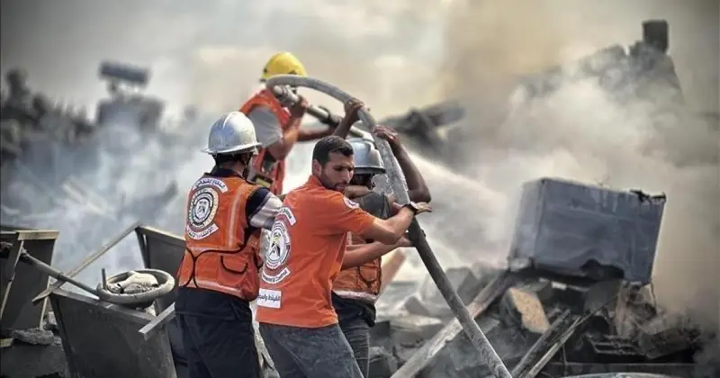 الدفاع المدني: انهيار سقف مبنى بحي الدرج شرق غزة