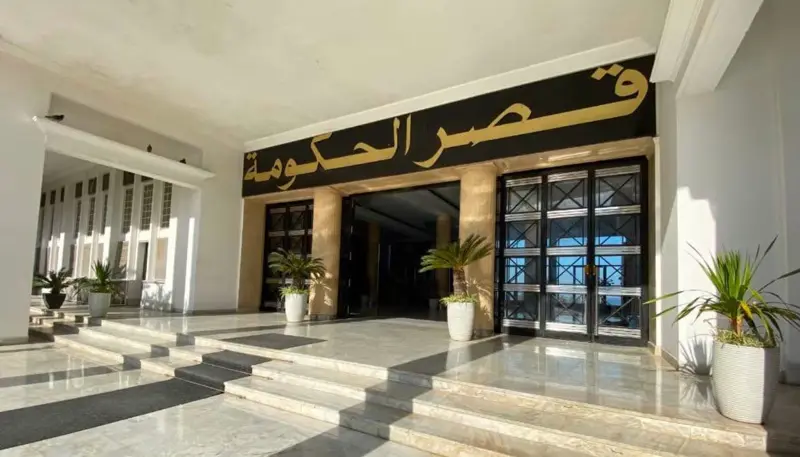 الوزير الأوّل يُنصب اللجنة الدائمة لمتابعة ومعالجة طلبات الاستيراد