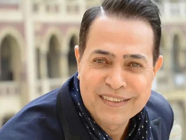 وفاة شقيق حكيم وتشييع جثمانه من «السيدة نفيسة»