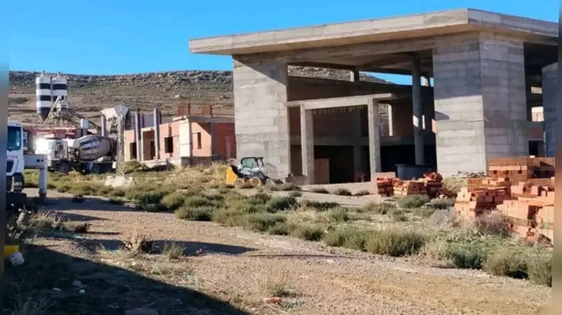 القصرين/تالة.. قريبا استكمال أشغال بناء مشروع المستشفى الجهوي صنف "ب"