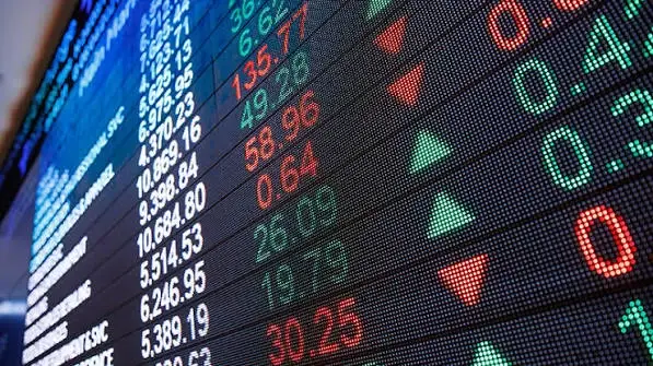 الأسهم السعودية لأدنى مستوى في أكثر من 5 سنوات.. و33 شركة تسجل قيعان تاريخية