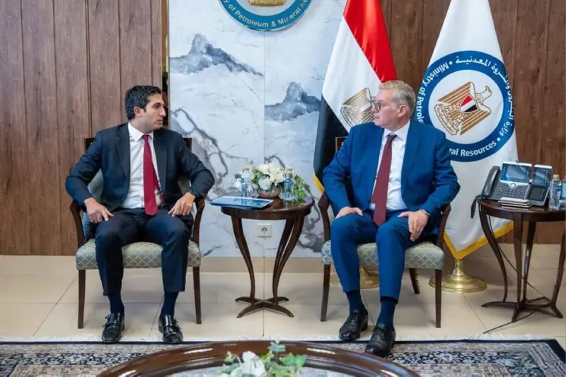 مصر و"فيرتيغلوب" تبحثان إنشاء مجمع للأسمدة الفوسفاتية بمنطقة "العين السخنة"