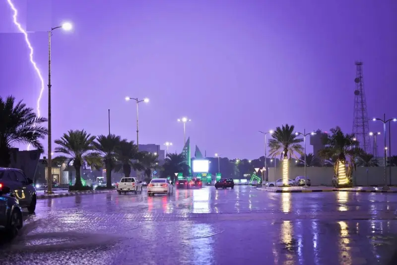 'الأرصاد': أمطار رعدية متفاوتة الغزارة على 12 منطقة حتى هذا الموعد