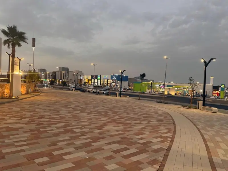 صور.. أمانة عسير تنجز تطوير طريق الخمسين في خميس مشيط