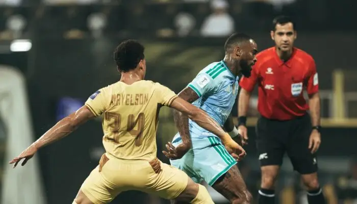 الأهلي السعودي يتفوق على الوصل الإماراتي بثلاثية ويتصدر غرب آسيا