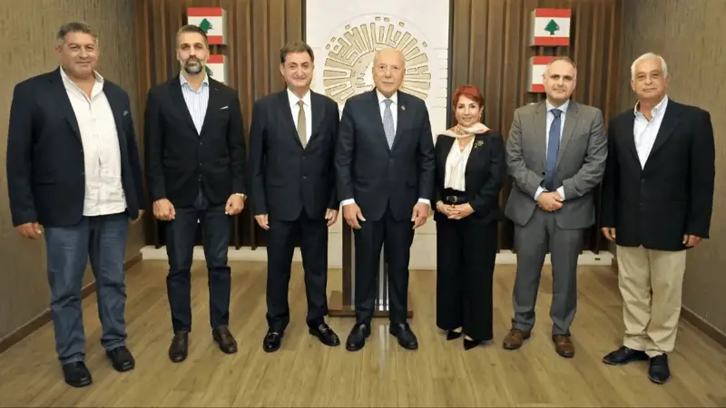 دبوسي بحث مع وفد "أسكون" التركي في تعزيز الشراكة الاقتصادية والاستثمارية بين لبنان وتركيا