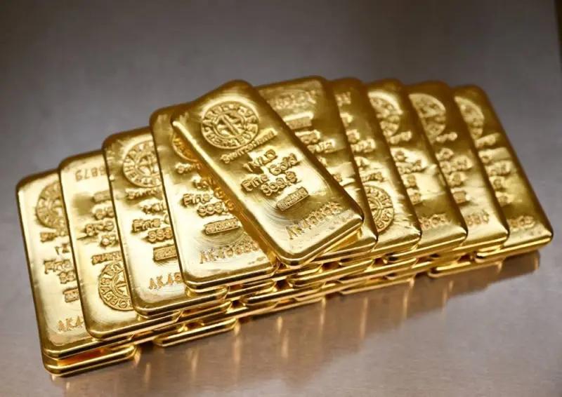 الذهب يتعافى من أدنى مستوياته في أسبوع