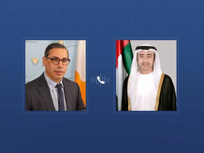 عبدالله بن زايد ووزير خارجية قبرص يبحثان هاتفياً العلاقات الاستراتيجية والمستجدات الإقليمية