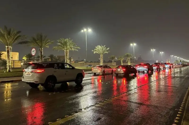 الفرصة مهيأة للمزيد.. أمطار على سكاكا ودومة الجندل في الجوف