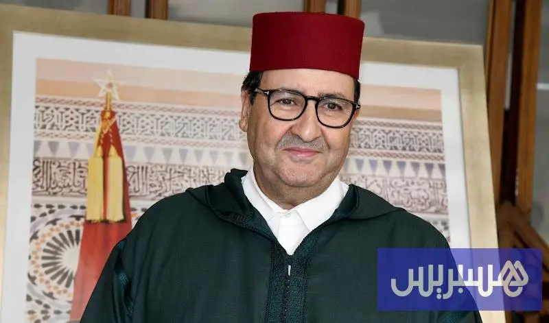 قيوح يحتفظ بحقيبة النقل واللوجستيك