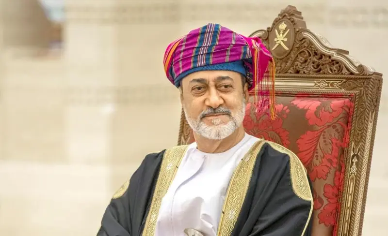 جلالة السلطان يصدر مرسومين ساميين
