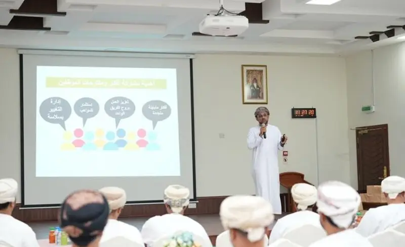 ختام مبادرة "أفكارنا" في نزوى لتعزيز الابتكار وتطوير الأداء المؤسسي