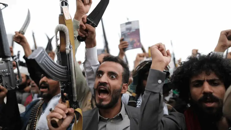 اليمن تبحث مع الصين تقارير عن سعي الحوثيين للحصول على تكنولوجيا لتصنيع الأسلحة