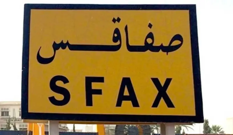 عقارب.. إضرام رجل النار في جسده ونقله إلى المستشفى في حالة حرجة