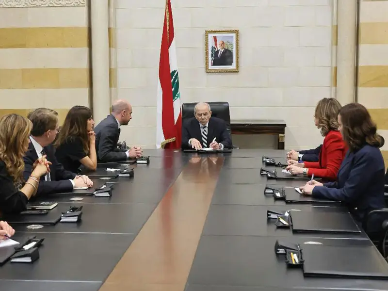 رئيس الوزراء اللبناني يبحث مع وزير الخارجية الفرنسي التطورات في الشرق الأوسط