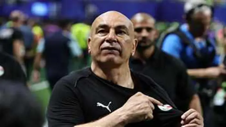 حسام وإبراهيم حسن يستبعدان محاميهما من 3 بلاغات.. ما السبب؟
