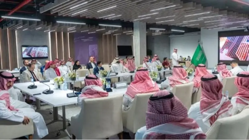 وزارة الصناعة تستعرض الفرص الصناعية بمشروع بوابة الملك سلمان