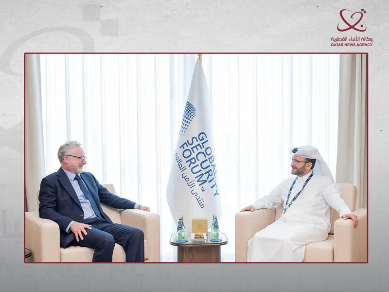 مستشار رئيس مجلس الوزراء المتحدث الرسمي لوزارة الخارجية يجتمع مع السكرتير الرئيسي لرئيس الوزراء الكندي