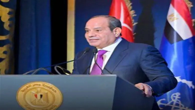 وصول الرئيس السيسي إلى العاصمة الجديدة لحضور فعاليات اليوم الثالث لمنتدى مصر 2026 |عاجل