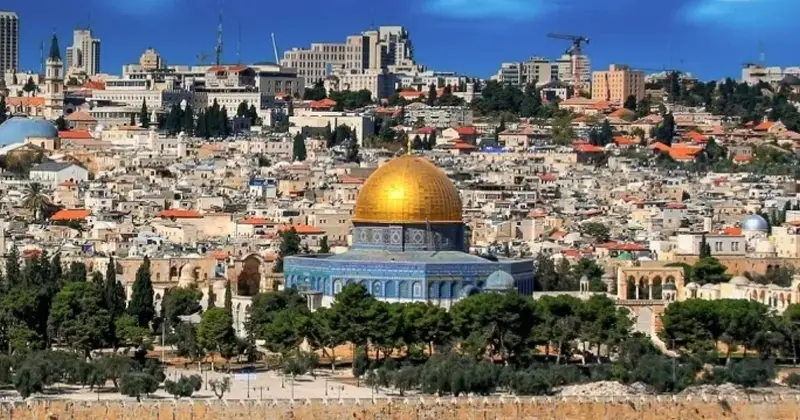 الكويت ودول عربية وإسلامية تدين افتتاح كولومبيا سفارة لها في القدس المحتلة