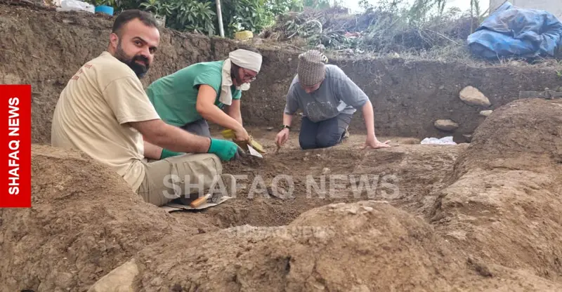 شفق نيوز..أربيل.. اكتشاف بقايا سقف يعود إلى 7 آلاف عام في تل بانهيلك