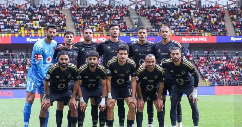 بثنائية.. الأهلي المصري يقص شريط الكونفدرالية