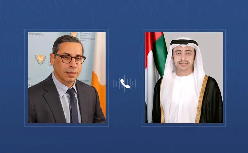 عبدالله بن زايد ووزير خارجية قبرص يبحثان هاتفياً العلاقات الاستراتيجية والمستجدات الإقليمية