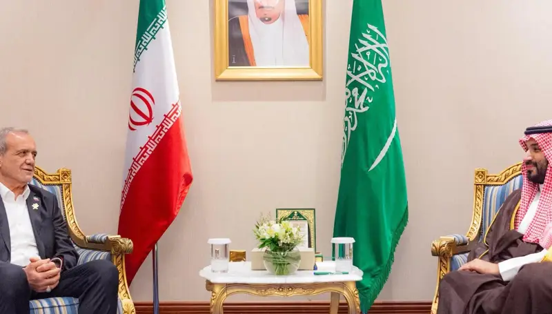بين الوساطة والنفوذ... هل تملك إيران القدرة على وقف هجمات الحوثيين؟