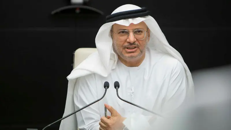 قرقاش: رسالة محمد بن راشد لأبناء الخليج.. حِكمَة في توقيت بالغ الأهمية