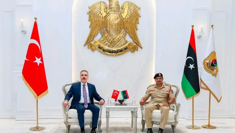 اتفاقية ليبيا وتركيا البحرية... هل تهزّ علاقات حفتر بمصر وأوروبا؟