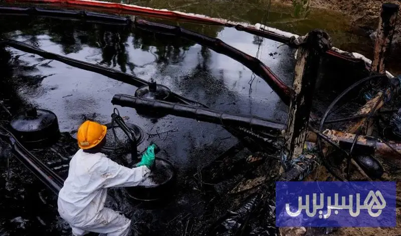 تدفق نفطي هائل يتسبب في كارثة بيئية