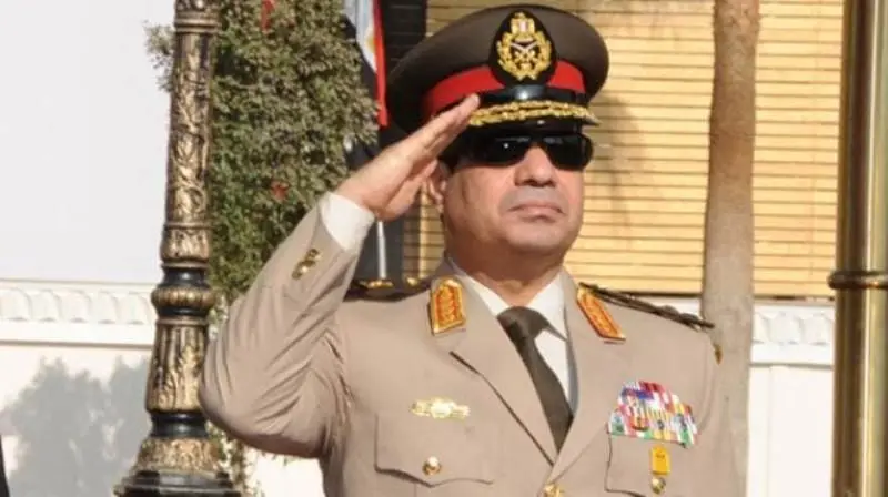 السيسي يطالب باجتماع طارئ لتفويض الجيش المصري للدفاع عن السعودية والخليج