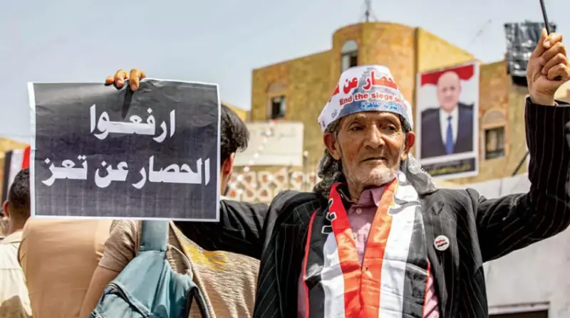 طالبت المليشيا بفتح الطرق فوراً.. «العفو الدولية» تحذر من تفاقم الأزمة الإنسانية في تعز