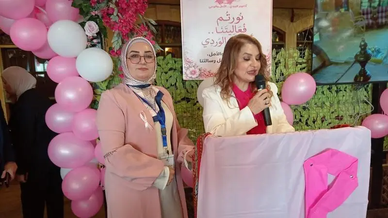 صحة مادبا تنظم فعالية توعوية بسرطان الثدي ضمن حملة أكتوبر الوردي