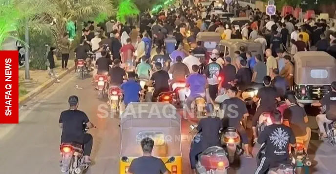 شفق نيوز..مجلس المحافظة ينتقد المسؤولين.. تظاهرة غاضبة في واسط بسبب تردي الكهرباء