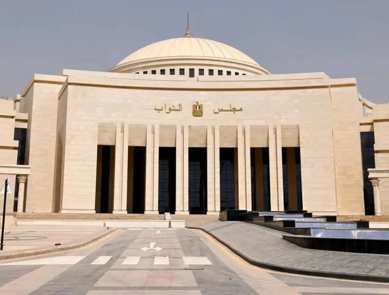 جلسة طارئة ‏ لـ "النواب" المصري غداً بعد طلب السيسي تفويضاً لدعم السعودية عسكرياً