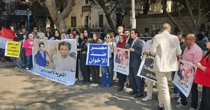 وسط احتجاجات ضد الإخوان.. سفارة هولندا بالقاهرة تغلق أبوابها