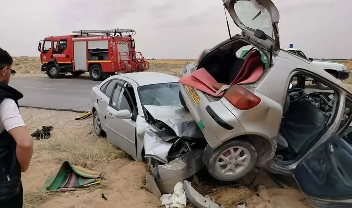 تيبازة.. 6 جرحى في اصطدام بين سيارتين بحمر العين