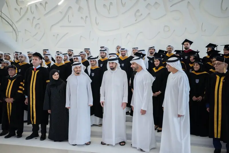 أحمد بن محمد: كلية محمد بن راشد للإدارة الحكومية تسهم في إعداد كفاءات وطنية قادرة على صناعة الأثر