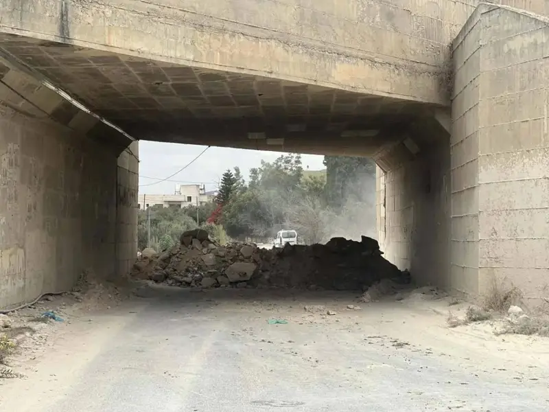 عدوان متواصل.. اقتحامات واعتقالات في الضفة واستمرار إغلاق مداخل مادما