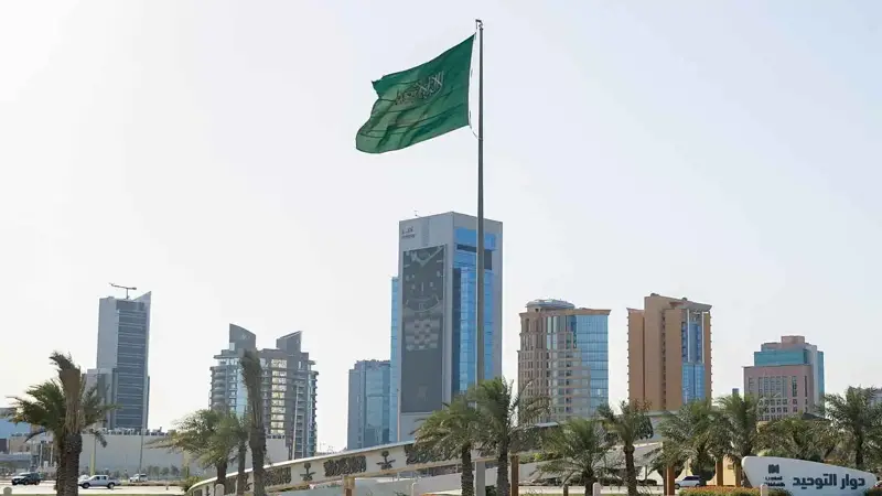 التحالف السعودي يعترض مسيّرة وصاروخًا باليستيًا باتجاه الرياض