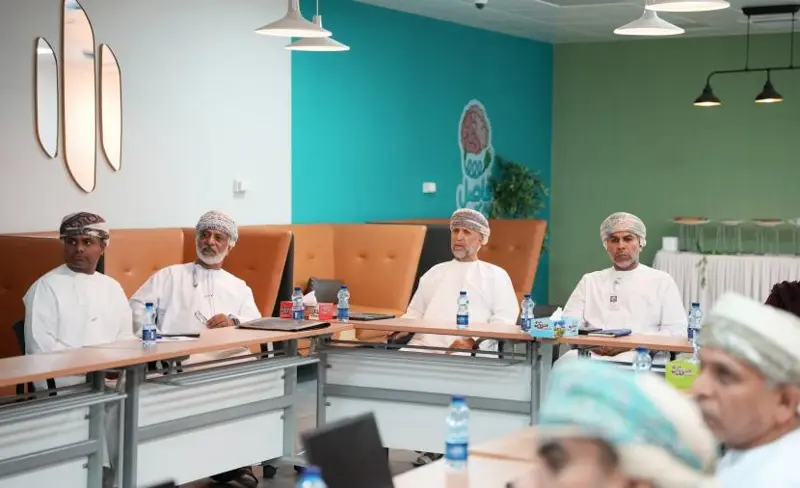"النقل والاتصالات و"تقنية الدولة" تبحثان سبل توطين البرمجيات والصناعات التقنية